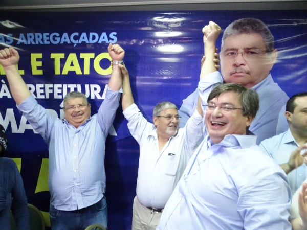 Tato, candidato a vice, com deputado Pedro Tobias (PSDB) e Daniel ALonso, candidato a prefeito – Rogério Martinez