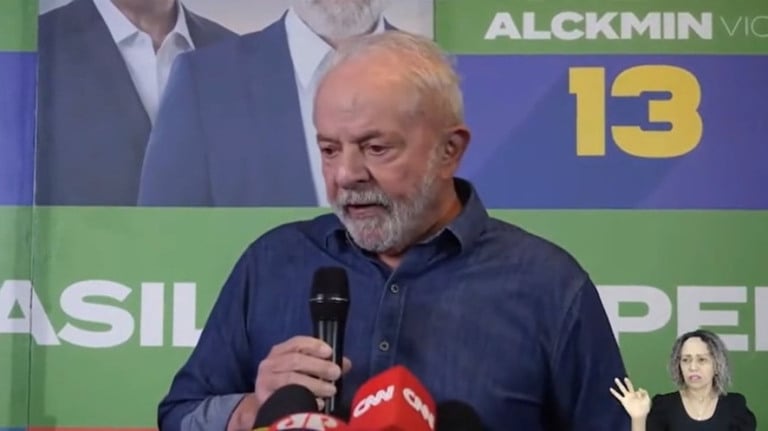 Em carta aberta, Lula apresenta propostas para eventual governo