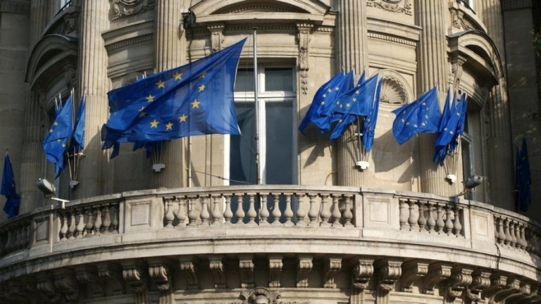 Filhas de Putin podem sofrer sanções, avalia União Europeia