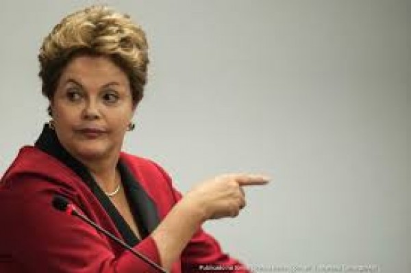 STF marca data para retomar julçgamento do impeachment