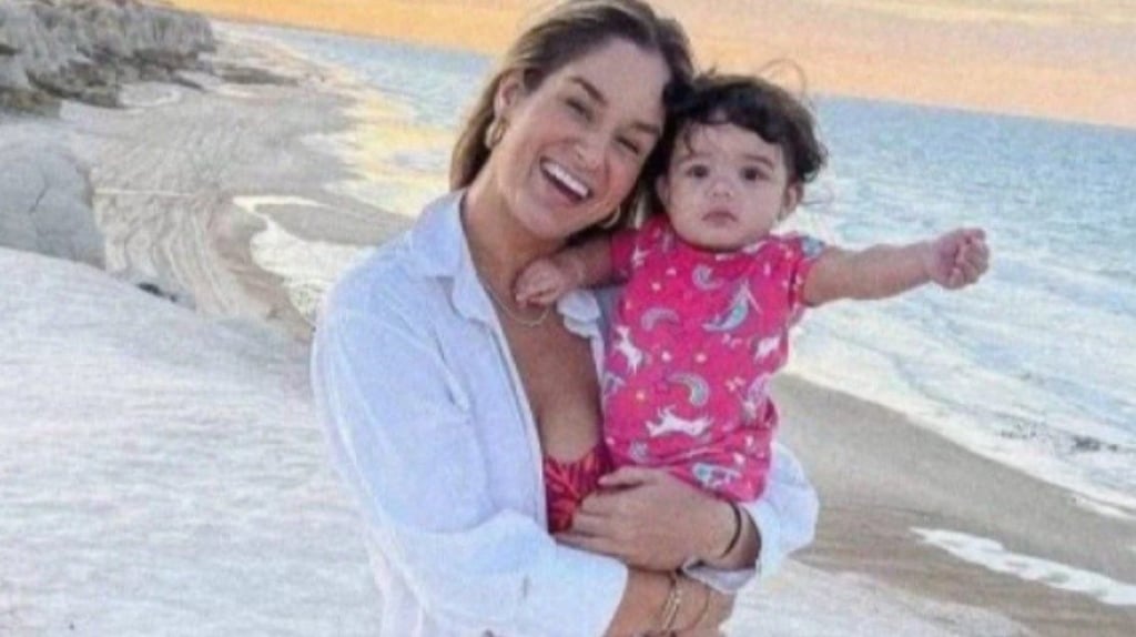"Somos nós duas", diz Pamella Holanda no dia do aniversário da filha