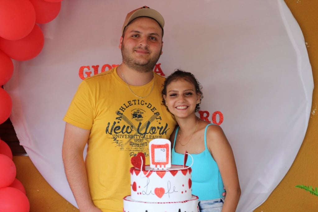 Vídeo - Estudante de Marília encontra doador  20 meses após transplante e emociona