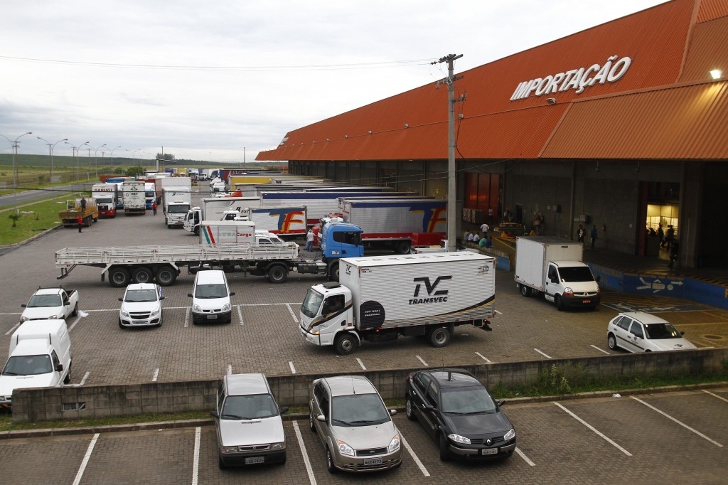 Quadrilha faz roubo milionário no aeroporto de Campinas