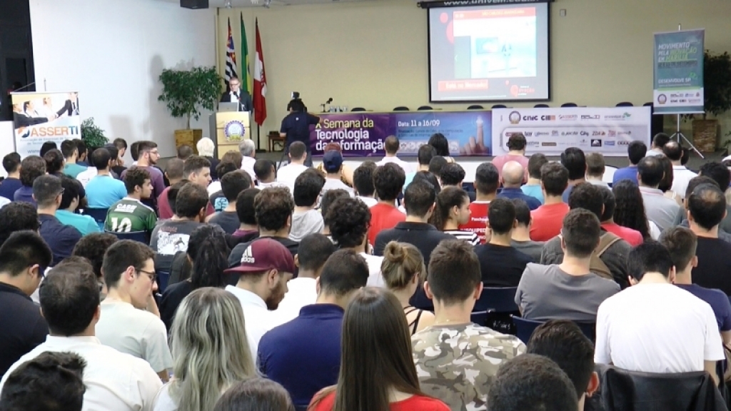 Semana de TI terá palestras, minicursos e prêmios para estudantes em Marília