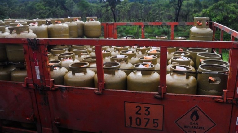 Redução da Petrobras não surte efeito e gás bate até R$ 160, diz ANP
