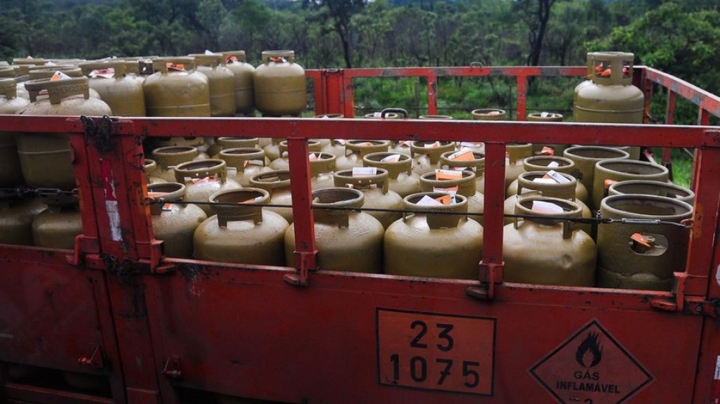 Redução da Petrobras não surte efeito e gás bate até R$ 160, diz ANP