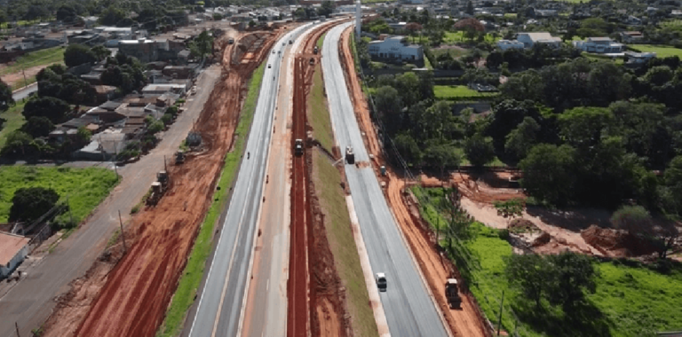 Duplicação da SP_294 avança com pavimentação de marginais em Marília