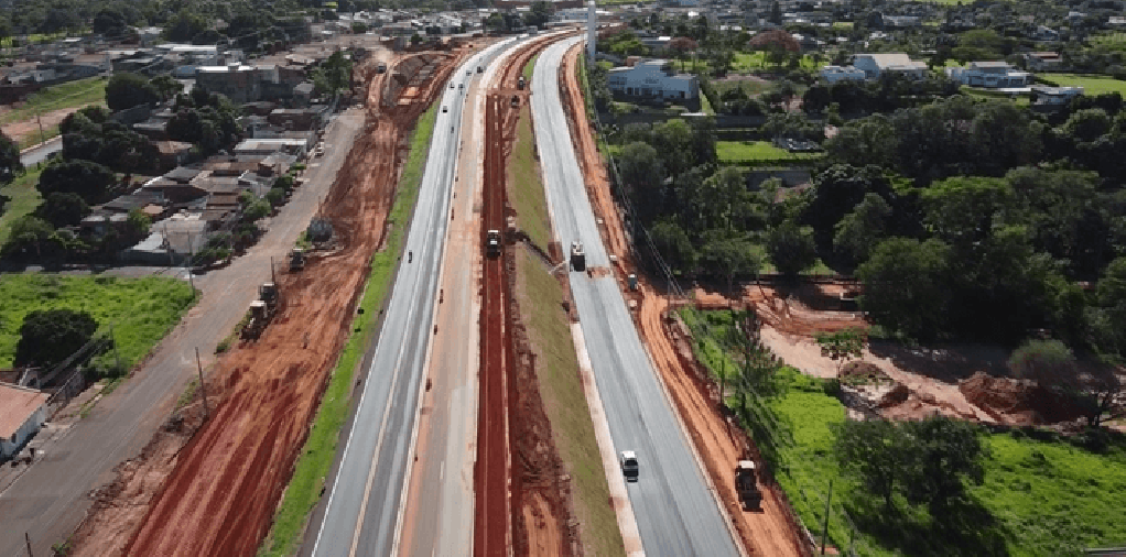 Duplicação da SP_294 avança com pavimentação de marginais em Marília