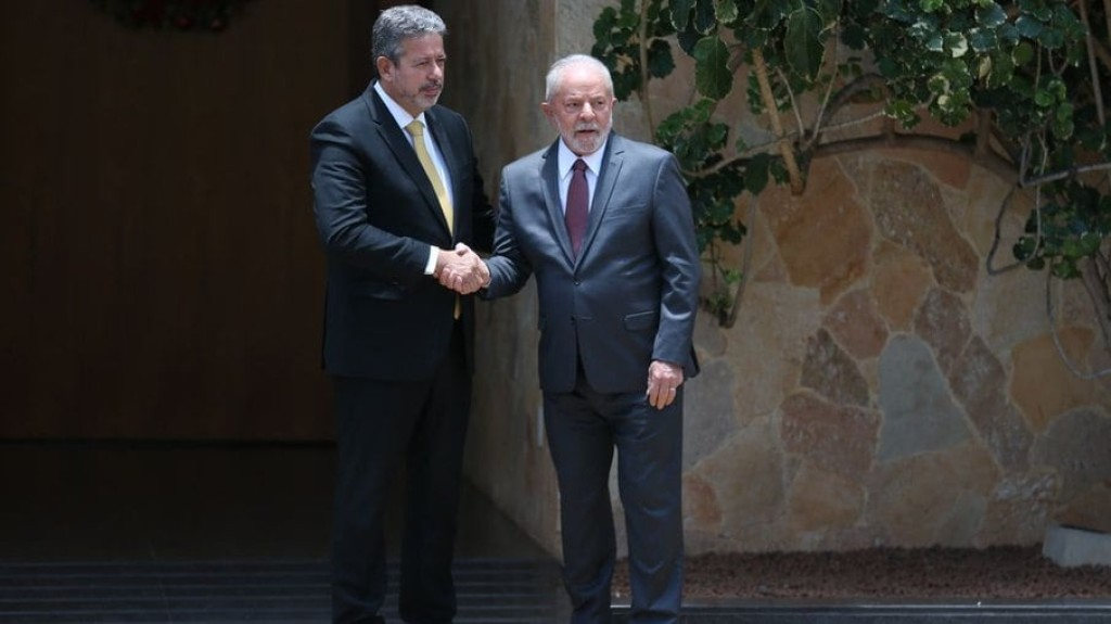 Governo não tem base consolidada no Congresso, alerta Lira Governo não tem base consolidada no Congresso, alerta Lira