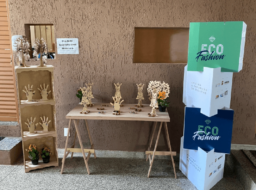 Ecofashion - Entidades expõem e vendem biojoias produzidas com recicláveis