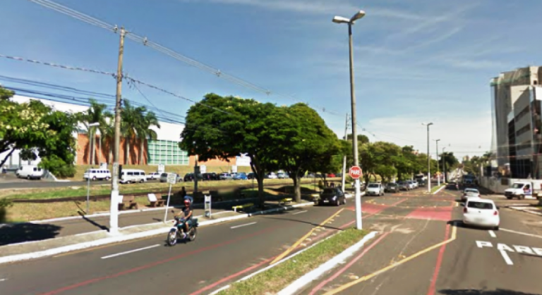 Marília proíbe novos trailers e food truck em 46 ruas e avenidas
