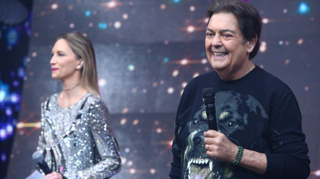 Faustão sofre baixa no elenco e bailarina é promovida às pressas Faustão sofre baixa no elenco e bailarina é promovida às pressas