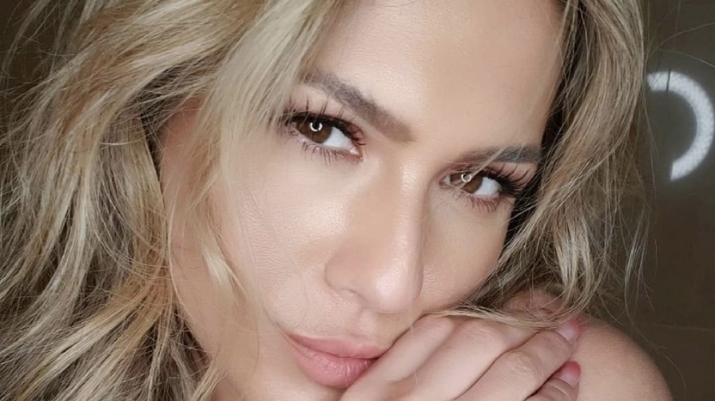 Lívia Andrade fala sobre falecimento do filho de Walkyria Santos e juízes da web