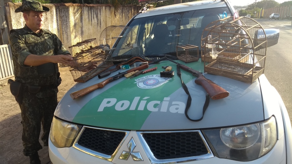 Polícia Ambiental apreende armas e aplica R$ 107 mil em multas