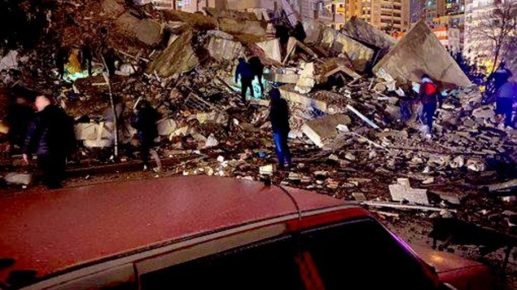 Terremoto atinge Turquia e Síria deixando mais de 1.200 mortos