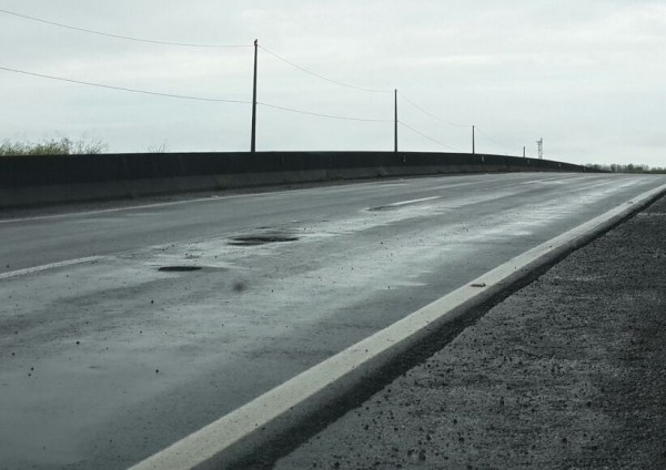 Rodovia acumula buracos entre Marília e Vera Cruz; DER promete arrumar