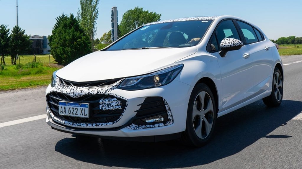 GM prepara Cruze RS para chegar às lojas no mês que vem