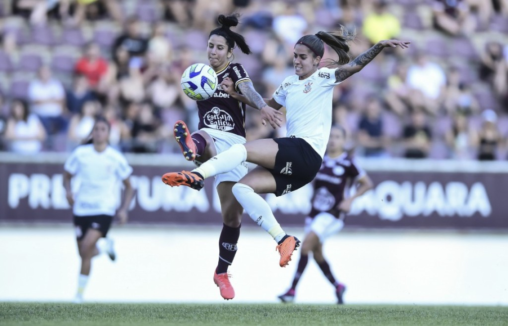 Corinthians e Ferroviária empatam e decidem final do Brasileirão Feminino neste domingo