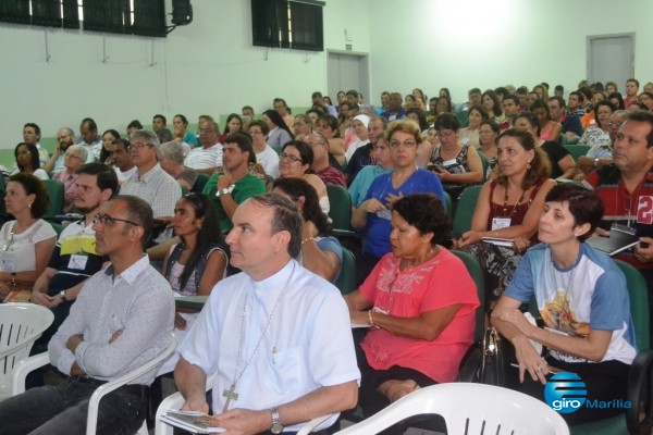 encontro reúne padres e líderes de pastorais para discutir plano – Divulgação