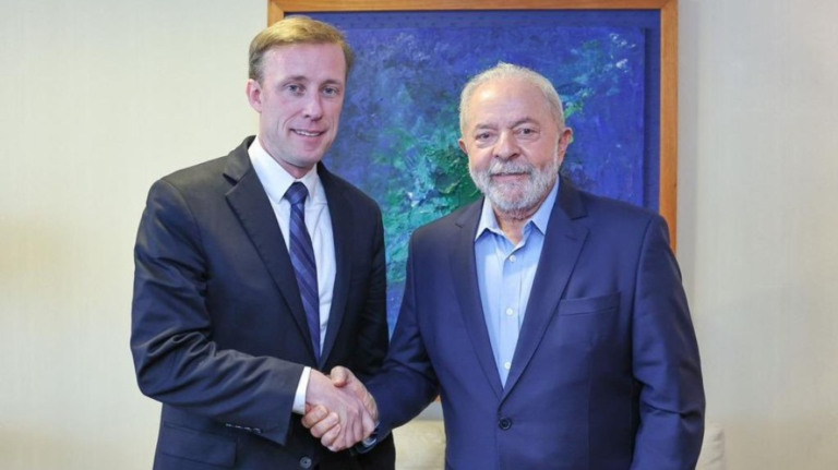 Lula recebe convite de Biden para visitar os Estados Unidos