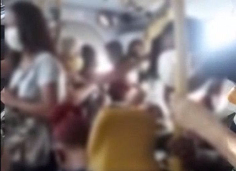 Vídeo - Usuários acusam lotação de ônibus no Bandeirantes; Sistema vai discutir
