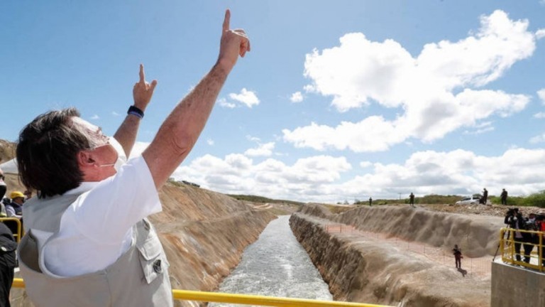 Bolsonaro inaugura trecho de obra de transposição do rio São Francisco