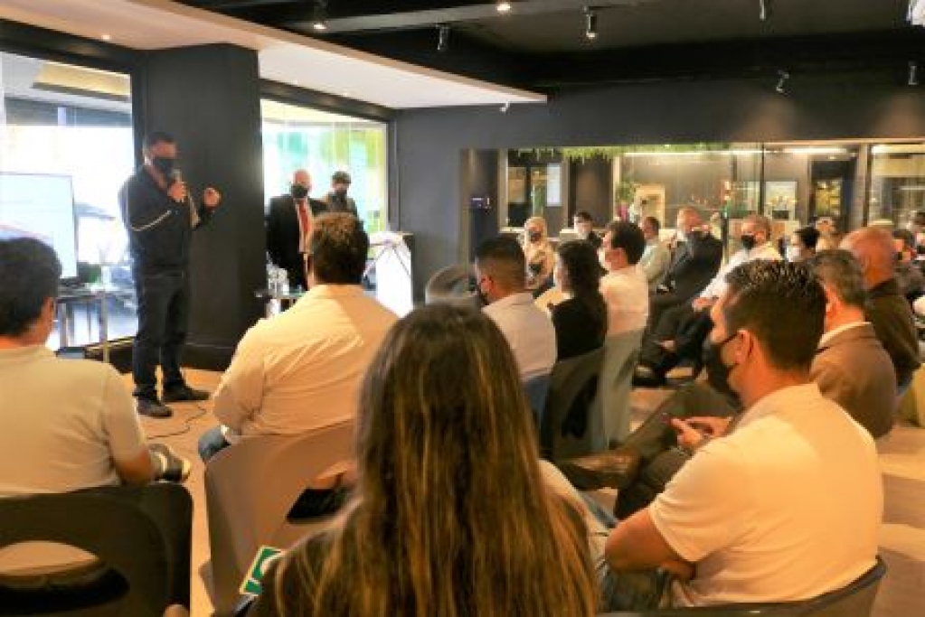 Comércio de Marília terá lojas até 17h em todos os sábados e dois feriados Comércio de Marília terá lojas até 17h em todos os sábados e dois feriados