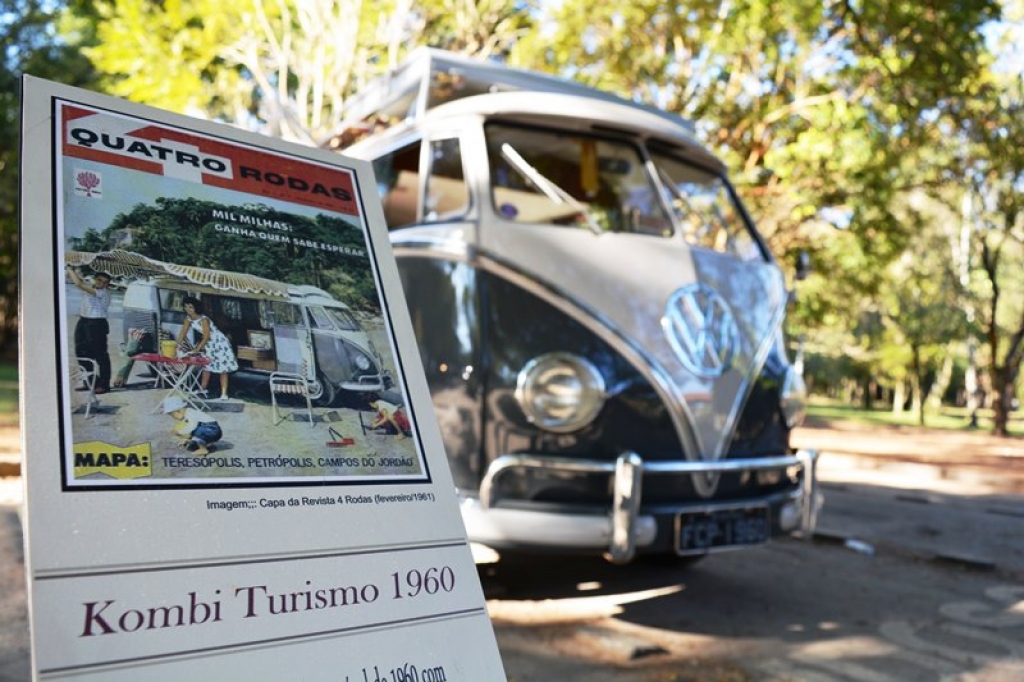 Kombi faz 60 anos com festa e promessa de relançamento