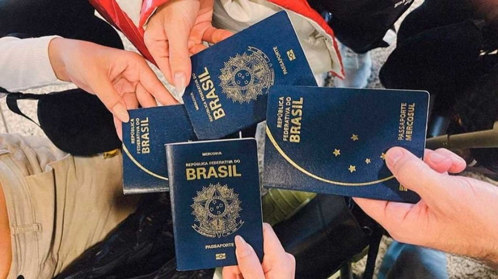 Europa quer deixar de carimbar passaportes de estrangeiros; entenda