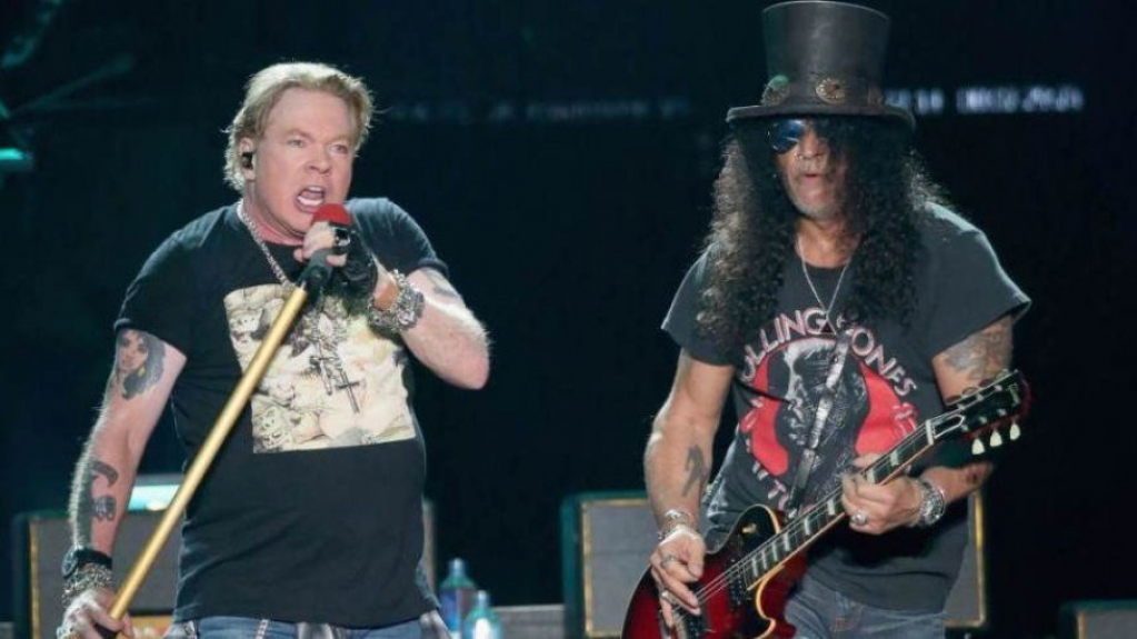 Guns N' Roses cancela show após Axl perder a voz: 'Lutando'