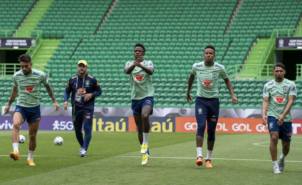 Seleção Brasileira enfrenta o Senegal de Mané, nesta terça-feira