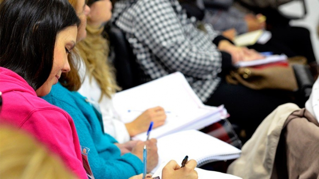 Prefeitura de SP prorrogará contratos de professores temporários Prefeitura de SP prorrogará contratos de professores temporários