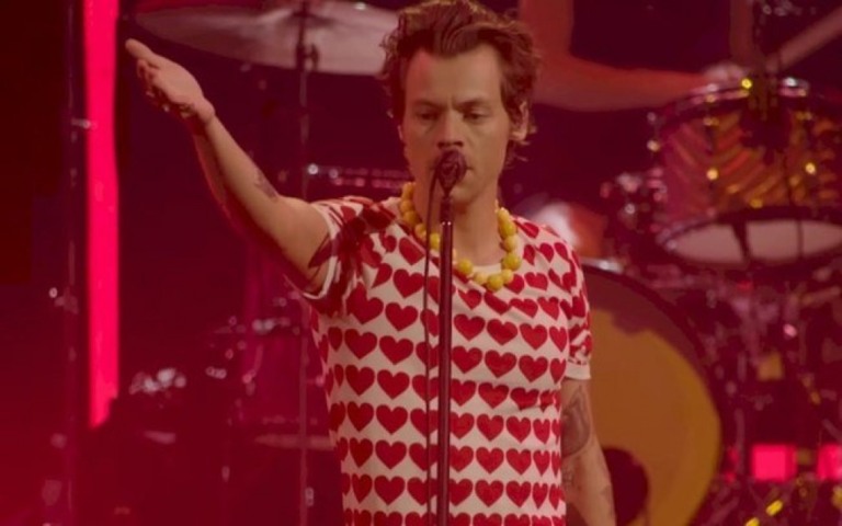 Harry Styles libera performance ao vivo de "As It Was"