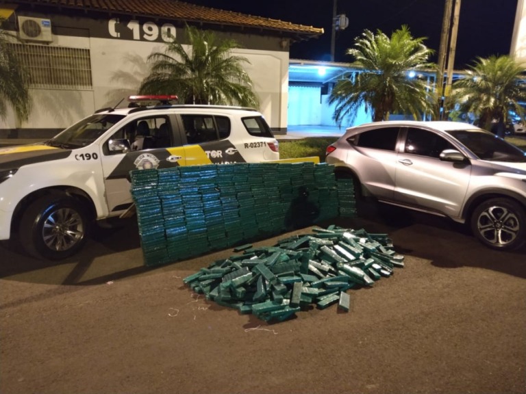 Polícia Rodoviária apreende 479kg de maconha e prende motorista de 23 anos