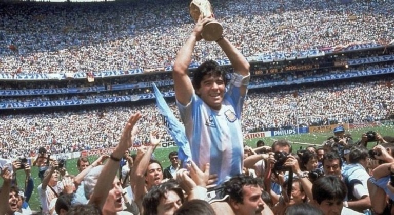 Comoção internacional - Morte de Maradona provoca luto oficial na Argentina