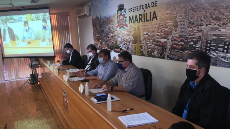 Marília obriga uso de máscaras, fiscaliza empresas e prevê até interdição; veja decreto