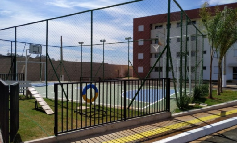 Menin entrega prêmios da Campanha Indique e Ganhe e divulga unidades à venda