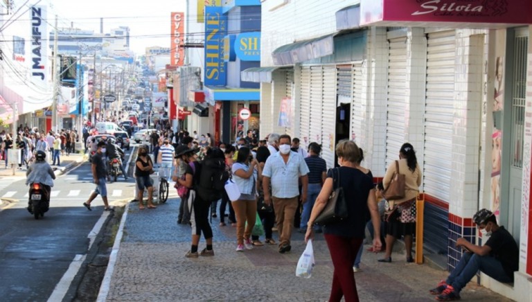 Movimento de pessoas no centro era esperado e vai cair, projeta Acim