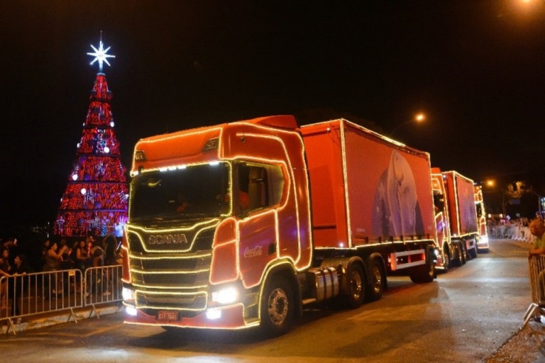 Caravana Coca-Cola de Natal terá novidades em caminhões neste ano