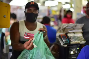 Moeda Mumbuca completa 8 anos de benefícios à população de Maricá