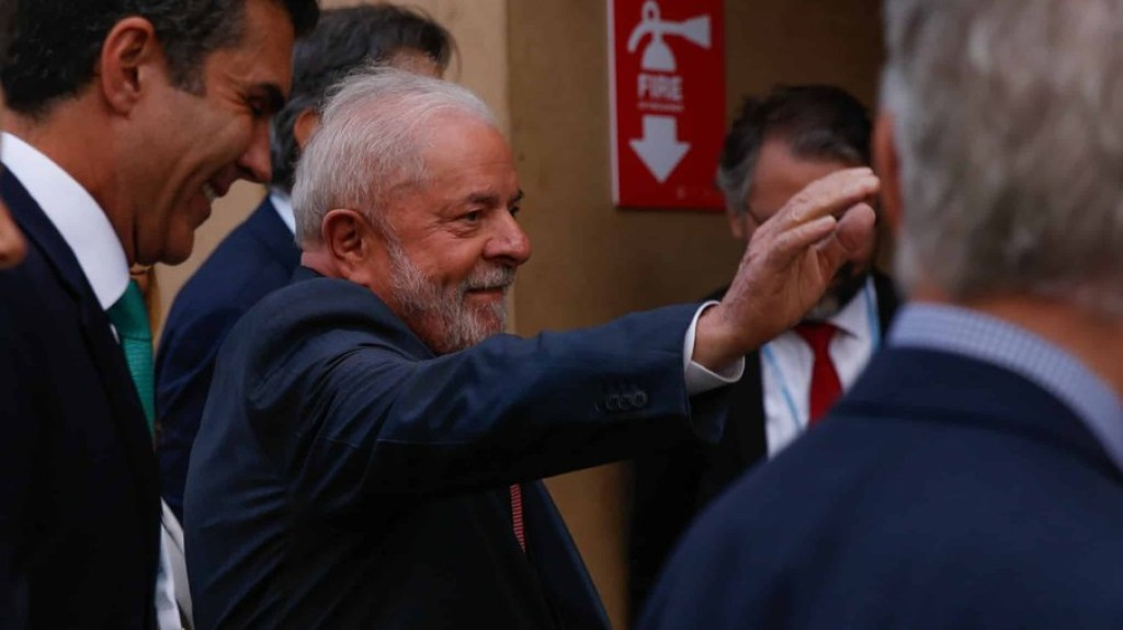 Lula se encontra com sindicalistas e discutem propostas para 2023 Lula se encontra com sindicalistas e discutem propostas para 2023