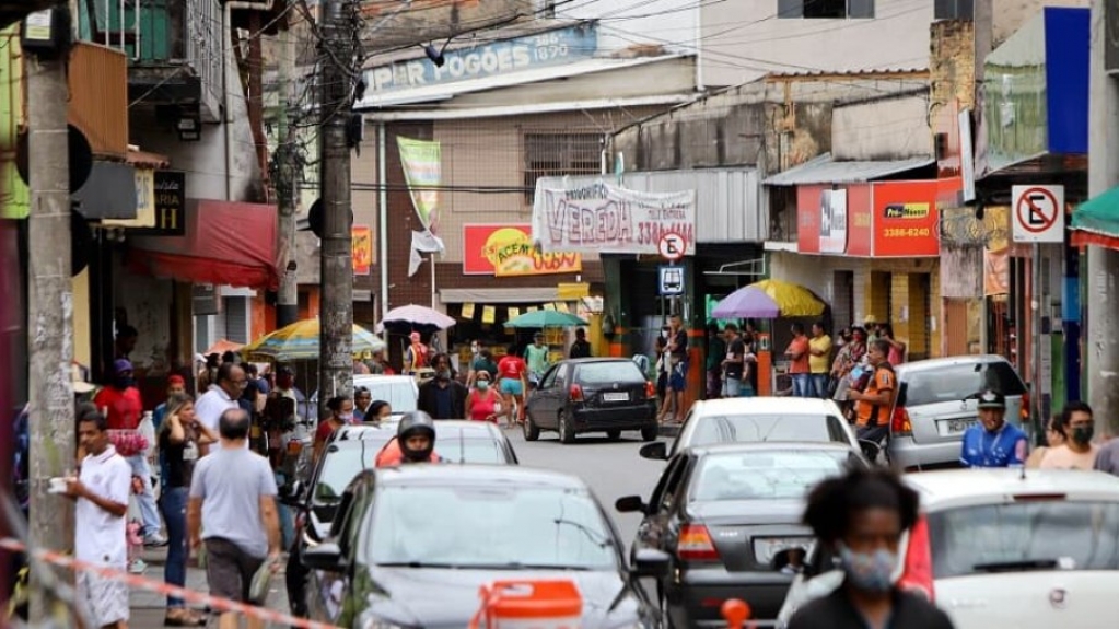 Setor de serviços cresce 1,2% em maio e supera novamente patamar pré-pandemia