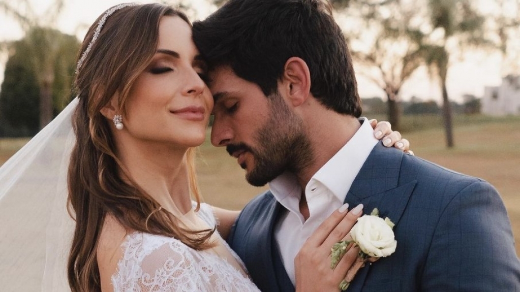 Ana Lúcia Vilela compartilha renovação com ex-BBB Lucas Fernandes em resort Ana Lúcia Vilela compartilha renovação com ex-BBB Lucas Fernandes em resort