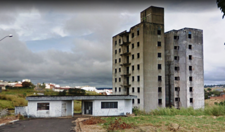 MP pede muro e vistoria de segurança em prédio inacabado no Fragata