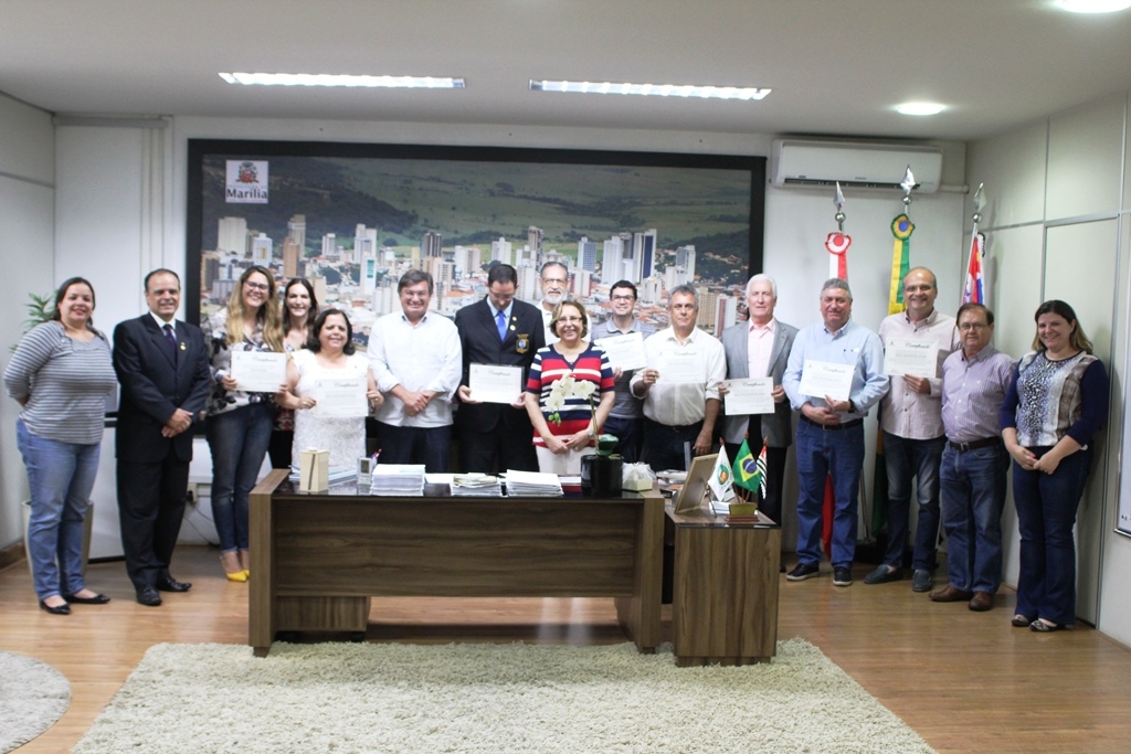 Rotary recebe homenagem por apoio à vacinação contra pólio em Marília