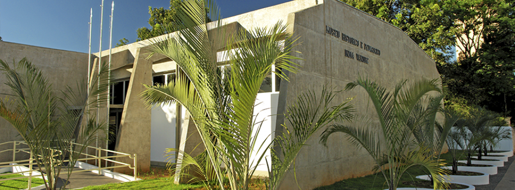 Museu faz encontro entre índios e pesquisadores em Tupã