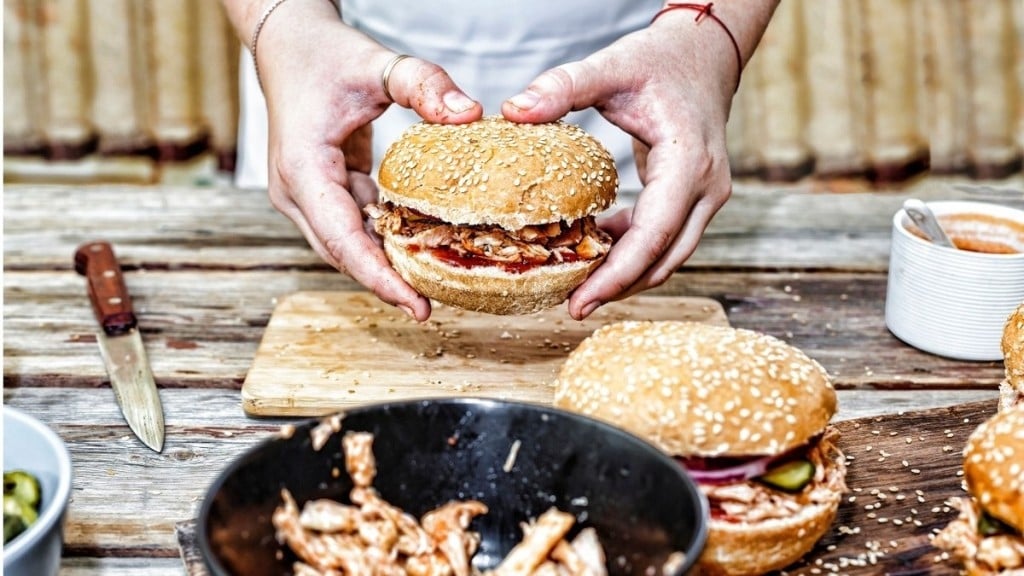 Foto: Reprodução Fast-food saudável: 5 receitas caseiras para matar a vontade sem fugir da dieta