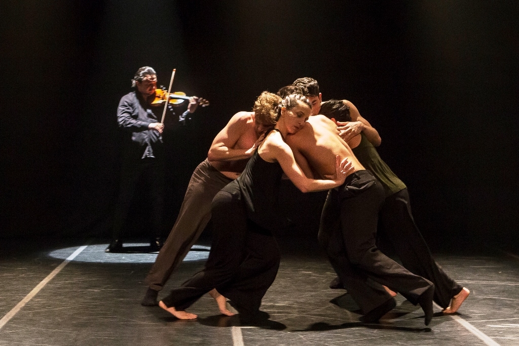 Espetáculo de dança explora tempo e espaço no Sesi Marília