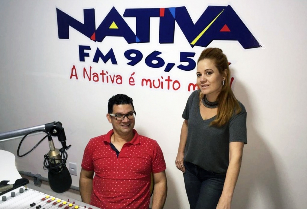 Sócio diretor da rádio Elias Marques e Marcela Silva diretora comercial da Nativa FM 96,5