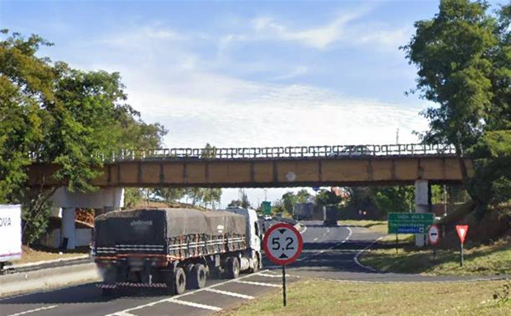 Rede do Daem impede obra em viaduto. Após dois anos de pedidos, Justiça manda tirar